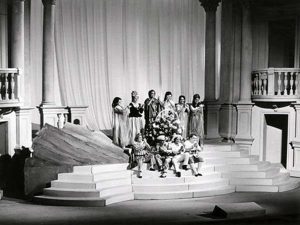 Schlussapplaus für »Ariadne auf Naxos«, Gastspiel der Oper Wien am 6. April 1985 in der Semperoper