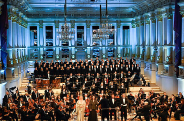 Silvesterkonzert der Sächsischen Staatskapelle Dresden auf der Bühne der Semperoper
