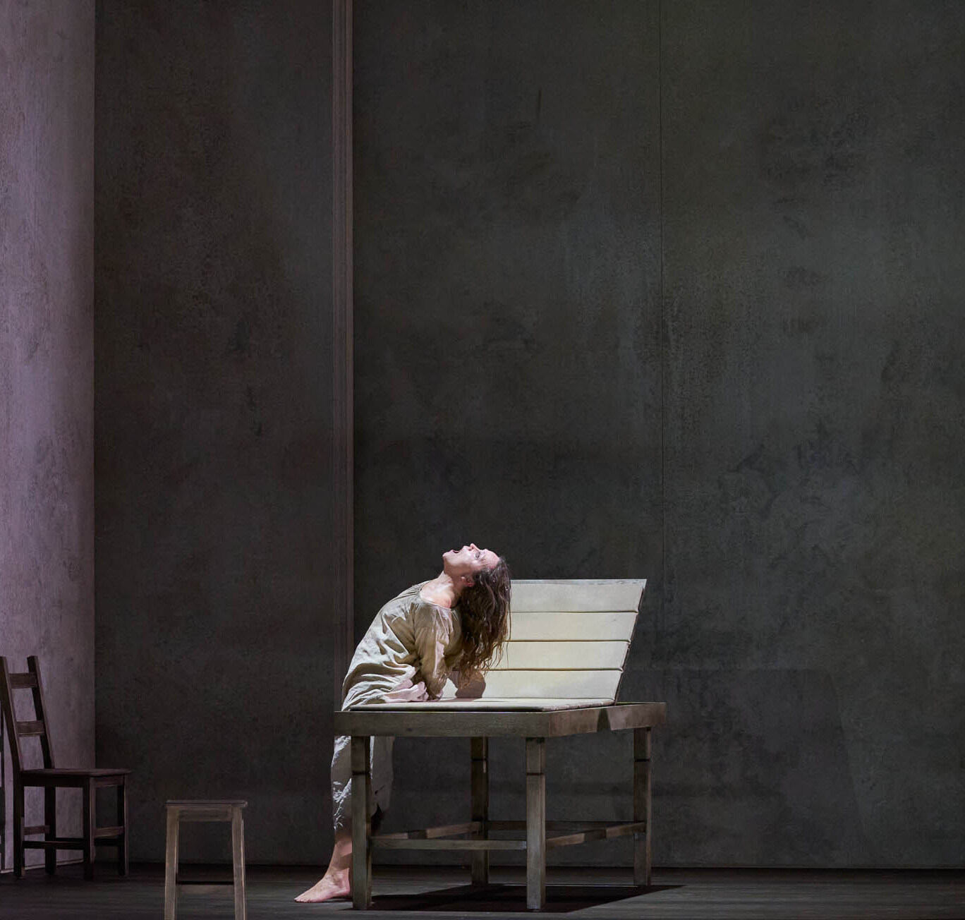 „Dialogues des Carmélites“ © Opernhaus Zürich/Herwig Prammer Szenenbild „Dialogues des Carmélites“