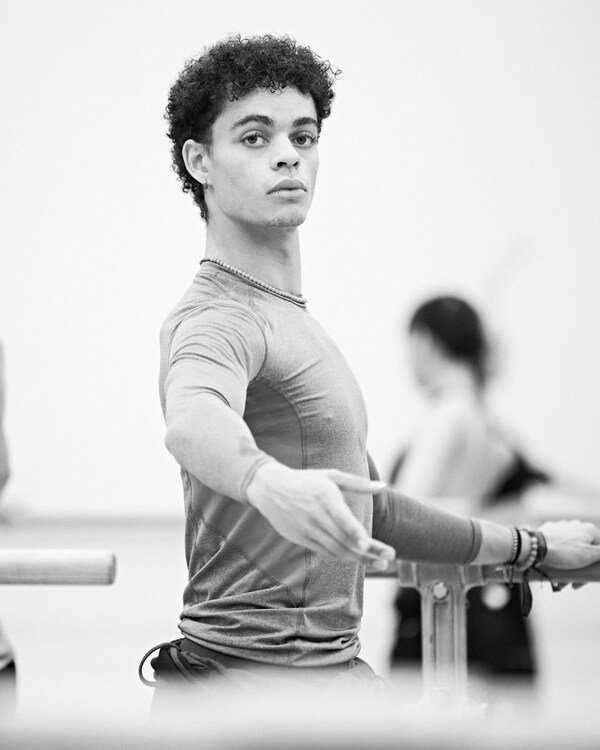 Santiago Rousselbin © Semperoper Dresden/Admill Kuyler