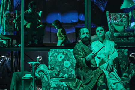 Szene aus »Die kahle Sängerin«