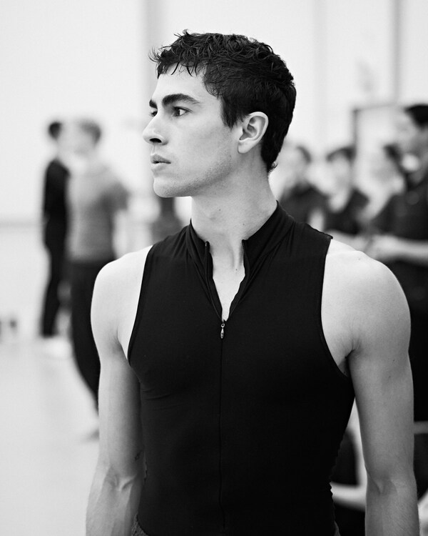 Vincenzo Mola © Semperoper Dresden/Admill Kuyler