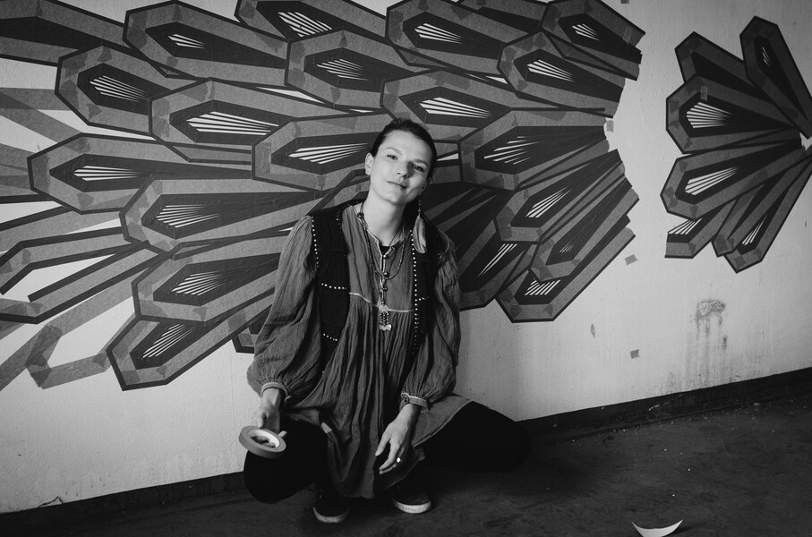 LaMia artist portrait by loquita pictures