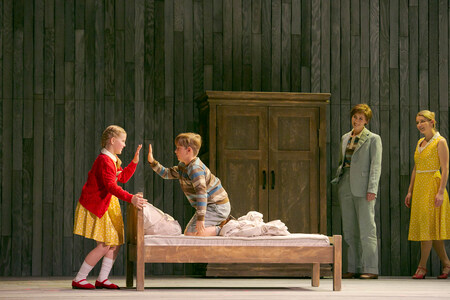 „The Snow Queen“ © Semperoper Dresden, Foto: Mark Schulze Steinen Szenenbild „The Snow Queen“