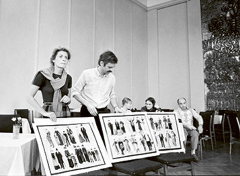 Christine Mielitz erläutert ihr Regiekonzept bei der Einführung zu »La bohème« am 15. Juni 1983