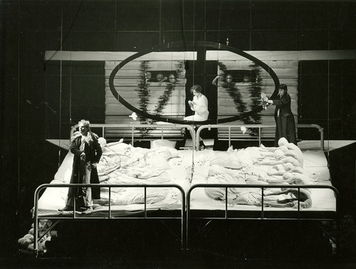Szene aus der Uraufführung von »Die Weise von Liebe und Tod des Cornets« am 16.Februar 1985