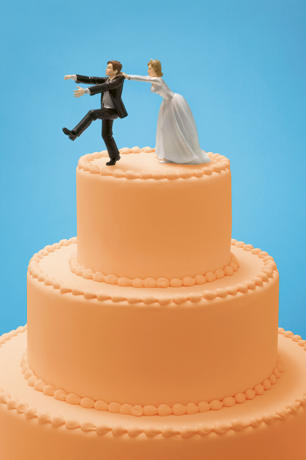 Premierenmotiv „Der Florentiner Hut“ © John Muggenborg/Alamy Stock Photo Hochzeitstorte mit Figuren vom Brautpaar