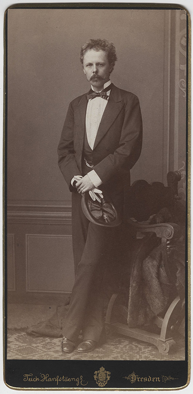 Ernst von Schuch im Jahr seiner Ernennung zum Direktor des Königlichen Hoftheaters Dresden, 1882.